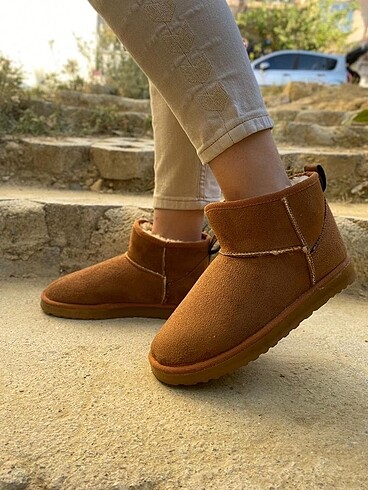 Ugg UGG Bot Kampanya