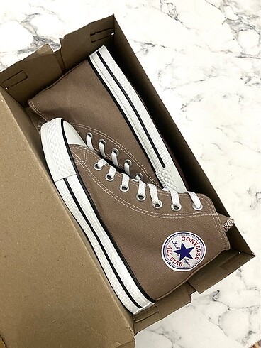 37 Beden Converse Ayakkabı Sınırlı Stokla