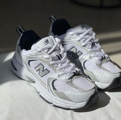 New Balance 530 Fırsat Ürünü