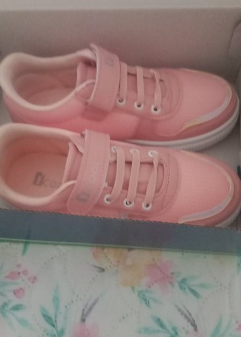 Kız Çocuk Pembe Cırtcırtlı Sneakers
