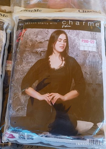 Uzun Kollu Siyah Bağlamalı Kadın Sabahlık - Görsel 2