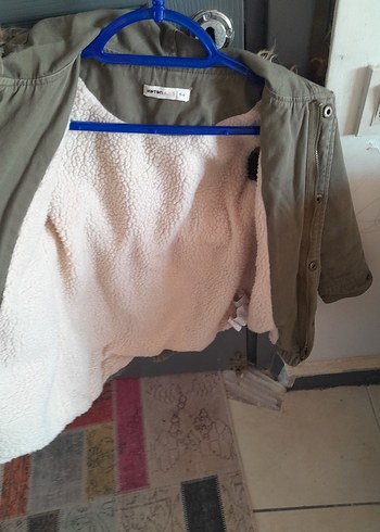 Erkek Çocuk Bej Kürklü Street Wear Mont - Görsel 3