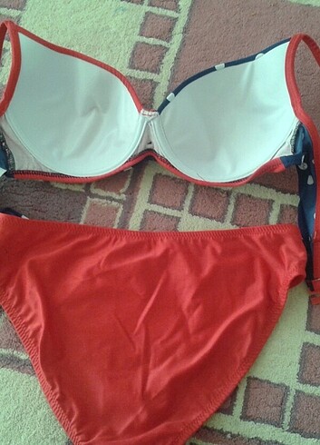 Bayan bikinisi