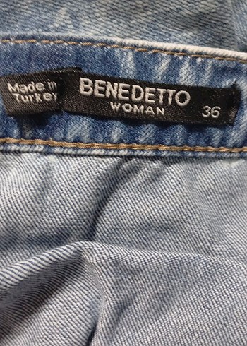 Mavi Batik Desenli Denim Kısa Salopet - Görsel 3