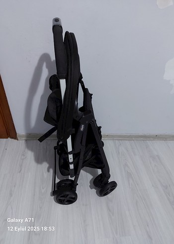 9- 18 kg Beden Siyah Bebek Arabası Katlanabilir ve Hafif