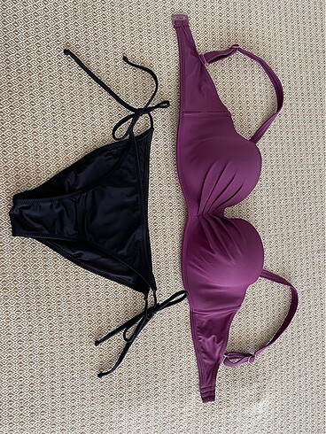 Penti mor siyah bikini