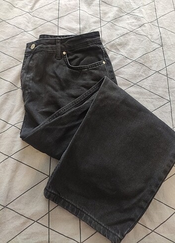 Siyah kot pantolon
