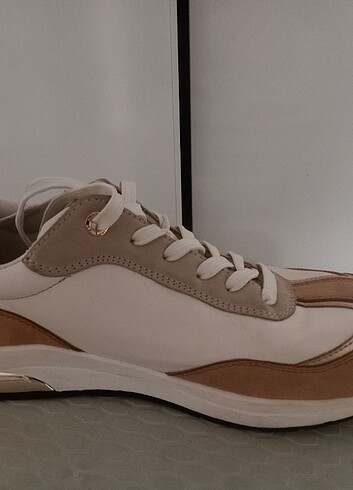 40 Beden Nine west orjinal spor ayakkabı