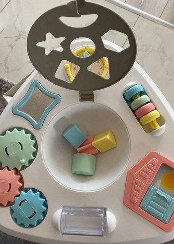 Mavi Ayaklı Eğitici Aktivite Masası - Görsel 5