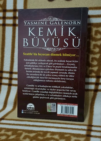 Kemik Büyüsü - Yasmine Galenorn