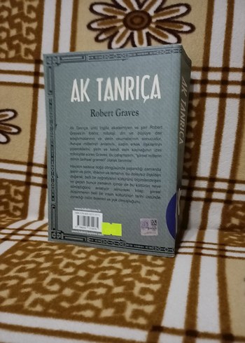 Ak Tanrıça - Robert Graves