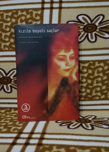 Kızıla Boyalı Saçlar - Kostas Mourselas