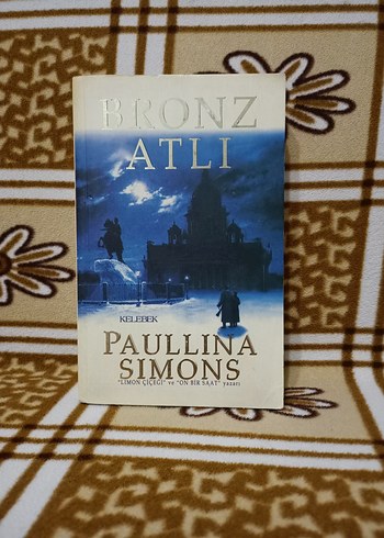 Bronz Atlı - Paullina Simons