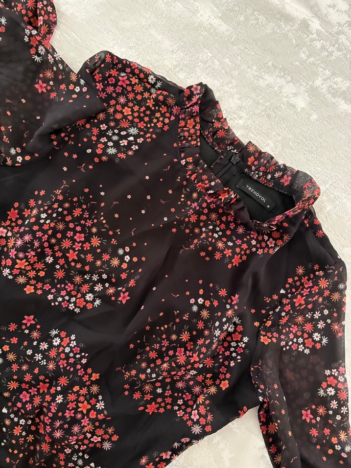 Çiçek Desenli Uzun Kollu Fırfırlı Bohem Elbise - Görsel 3