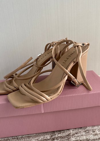 Bej Stiletto Topuklu Kadın Sandalet - Görsel 2