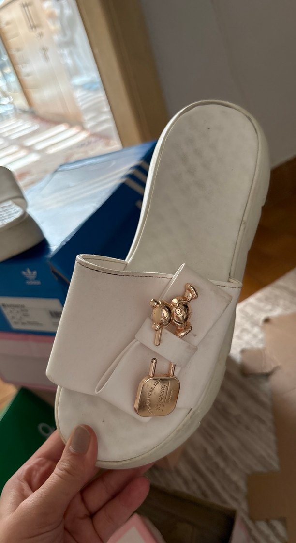 Tokalı Beyaz Platform Kadın Terlik - Görsel 3