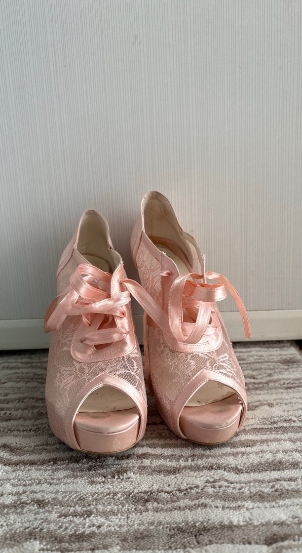 Dantel Detaylı Pembe Topuklu Kadın Ayakkabı - Görsel 3