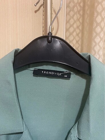 Trendyol & Milla Trendyolmilla crop kısa kollu gömlek