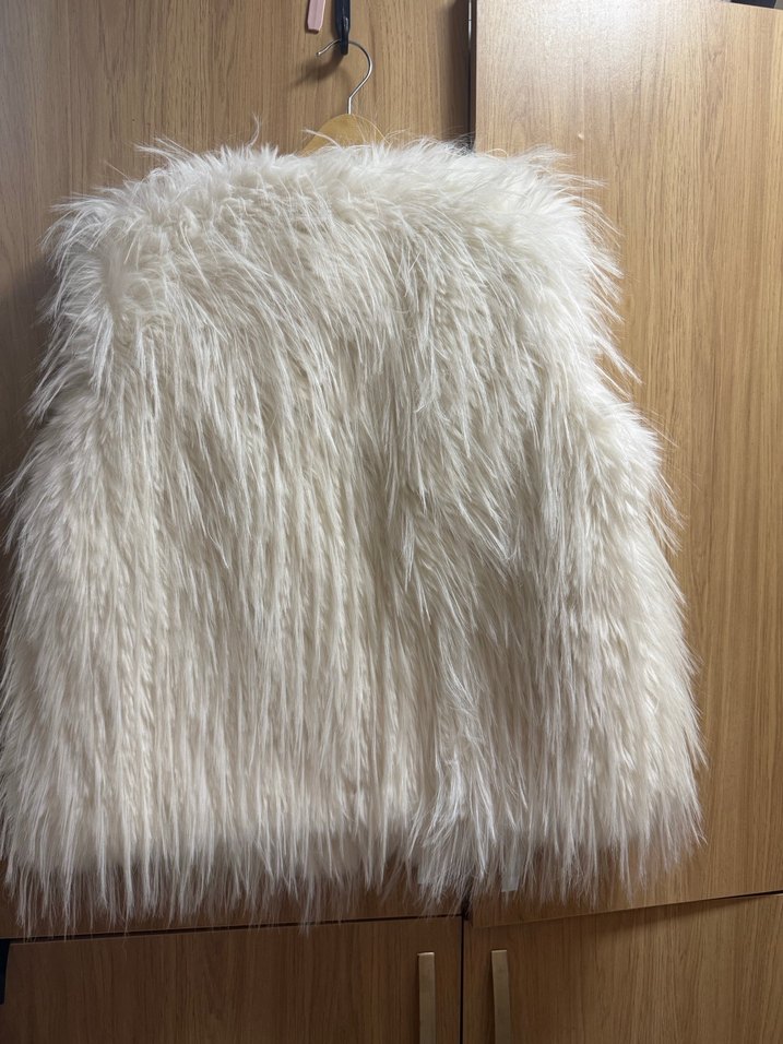 zara Beyaz Kürk Detaylı Midi Yün Yelek - Görsel 5