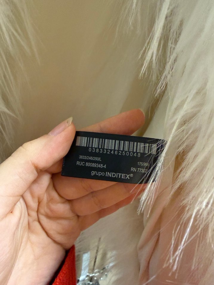 zara Beyaz Kürk Detaylı Midi Yün Yelek - Görsel 4