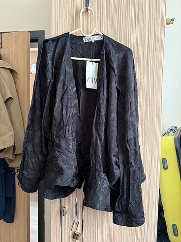 zara saten bluz