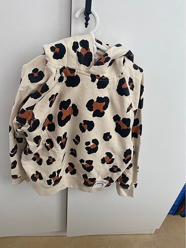 ZARA sweat
