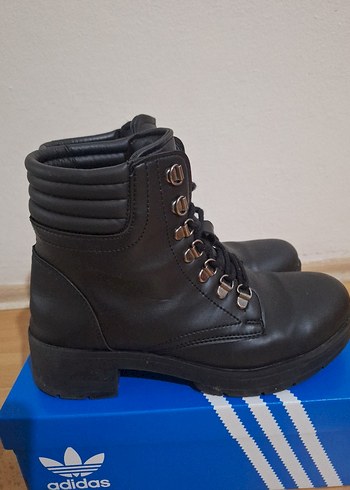 38 Beden Siyah Deri Kadın Botları Sokak Stili