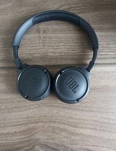 JBL Bluetooth kulaklık