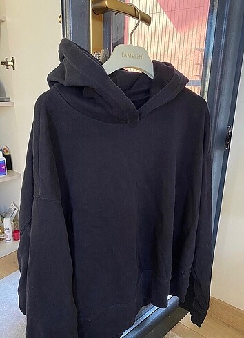 Zara sweatshirt