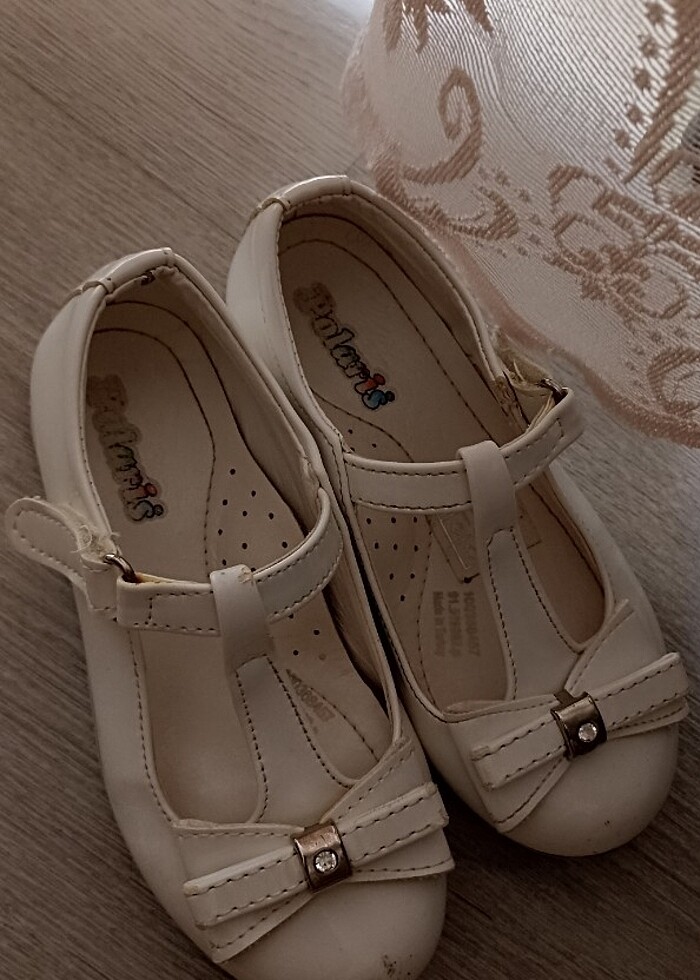 Beyaz rugan ayakkabı  - Görsel 2