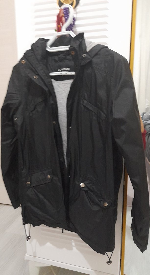 LC Waikiki Siyah Midi Kadın yagmurluk - Görsel 2