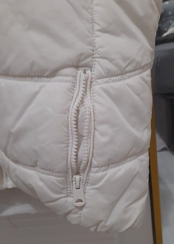 Beyaz Fermuarlı Kısa Kadın Yelek - Görsel 4