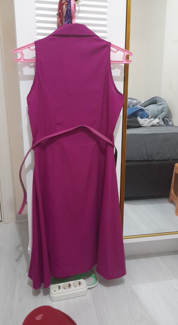 Mor V Yakalı Midi Kolsuz Elbise - Görsel 5