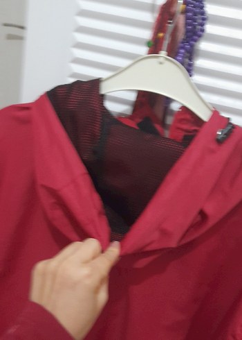 Bordo Kapüşonlu Uzun Kollu Kadın yağmurluk - Görsel 6