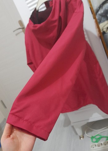 Bordo Kapüşonlu Uzun Kollu Kadın yağmurluk - Görsel 5