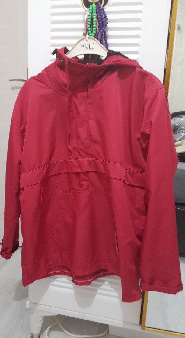 Bordo Kapüşonlu Uzun Kollu Kadın yağmurluk - Görsel 3