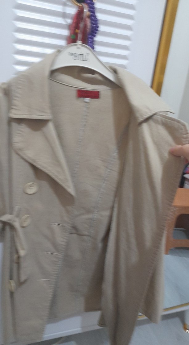 Düğmeli Bej Kadın Süet Trençkot - Görsel 4