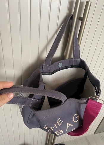 Pembe Tokalı Gri Baskılı Kadın Çanta - Görsel 2