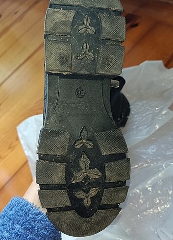 Rugan Siyah Bot - Görsel 6