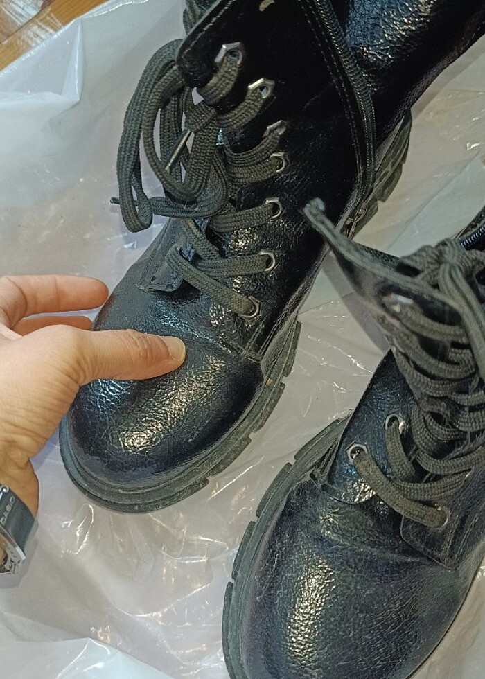 Rugan Siyah Bot - Görsel 3