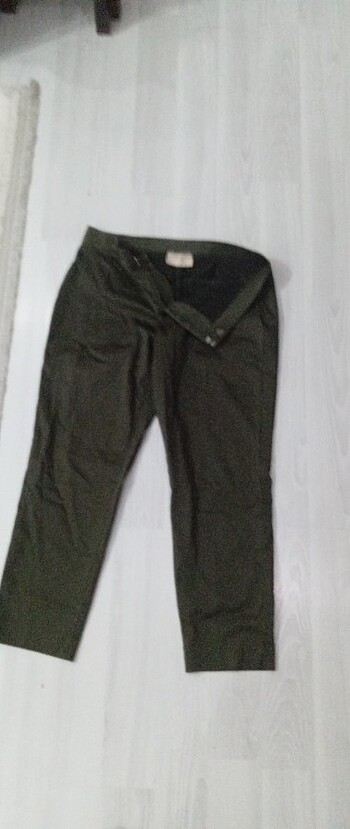 42 Beden haki Renk Haki yeşili Kumaş pantolon 
