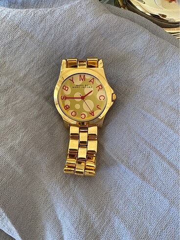 marc by marc jacobs saat