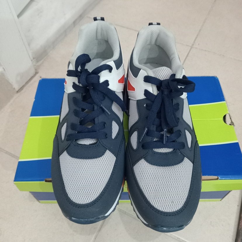 Gri Elastik Bağcıklı Erkek Koşu Ayakkabısı - Görsel 2