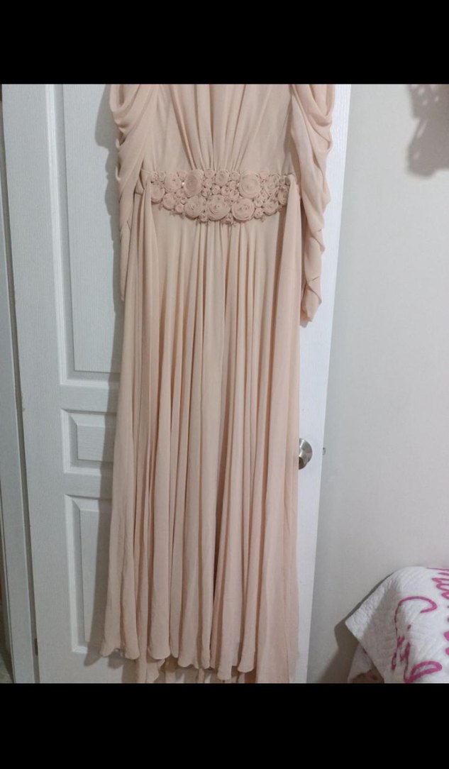 Bej Uzun Drapeli Kadın Abiye Elbise - Görsel 2