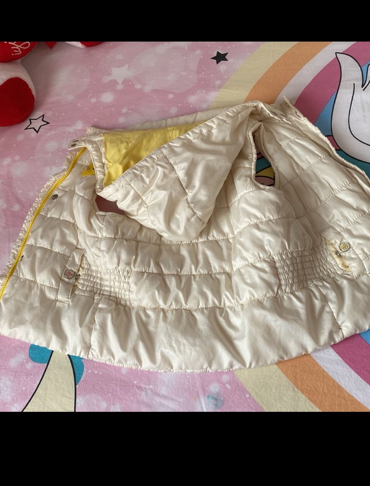 Kapüşonlu Beyaz Kız Yeleği - Görsel 4