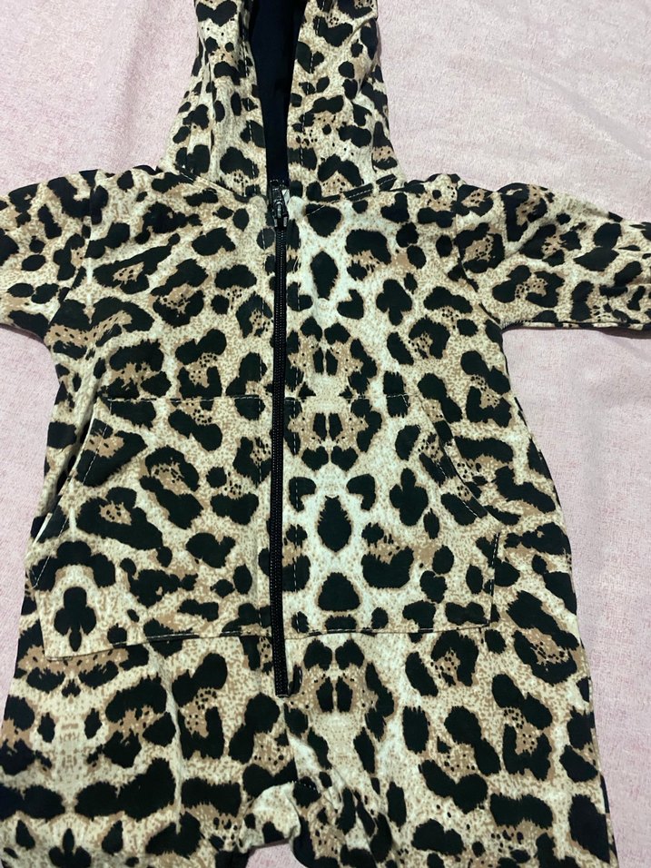 Kürklü Leopar Desenli Bebek Kayak Tulumu - Görsel 2