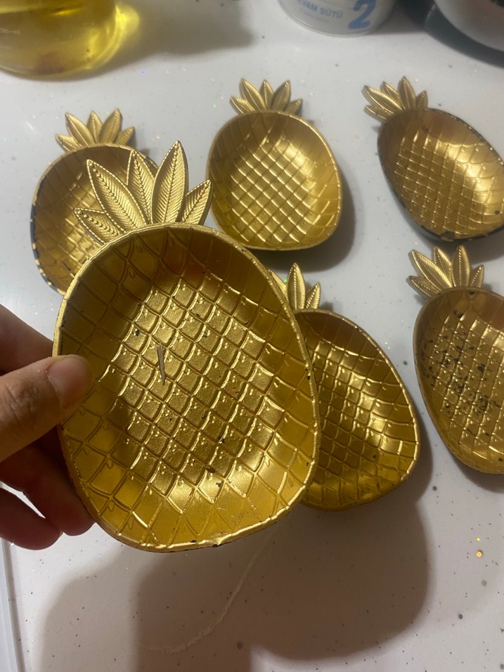 Parlak Altın Ananas Desenli Tabak Seti - Görsel 3