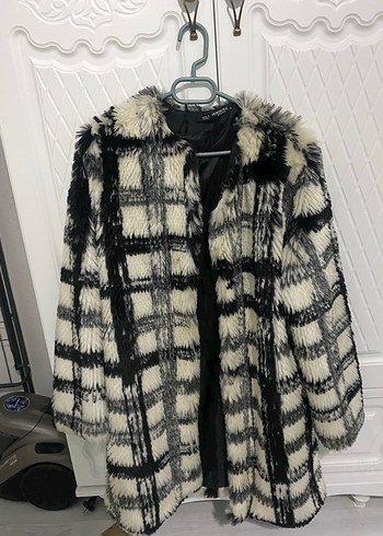 Gri Ekose Desenli Uzun Kollu Suni Kürk Ceket - Görsel 2