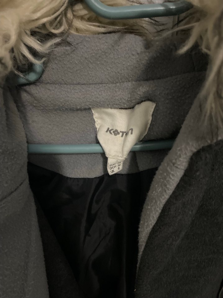 Gri Kapüşonlu Kürklü Kadın Ceket - Görsel 3