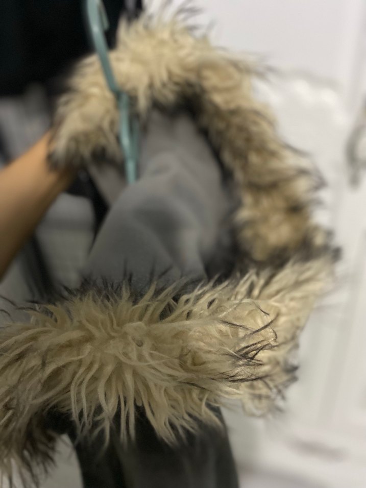 Gri Kapüşonlu Kürklü Kadın Ceket - Görsel 5